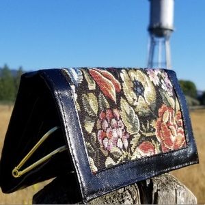 Vintage embroidered floral wallet